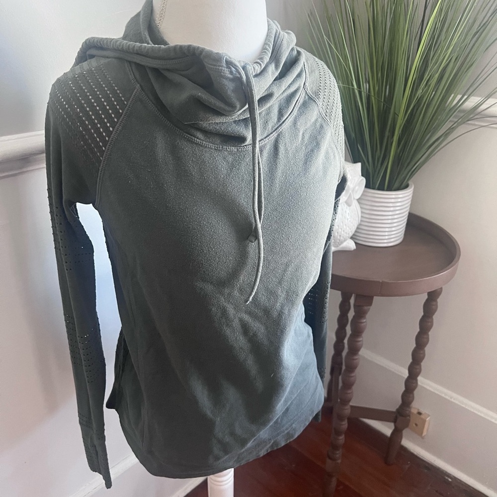 Women’s XS Athleta Hoodie